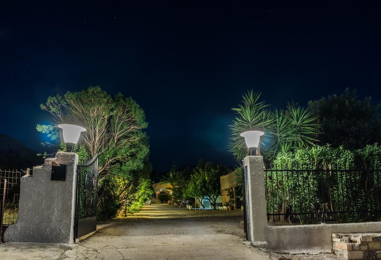 Oasis Studios Ag Pantes Agioi Pandes Exterior foto