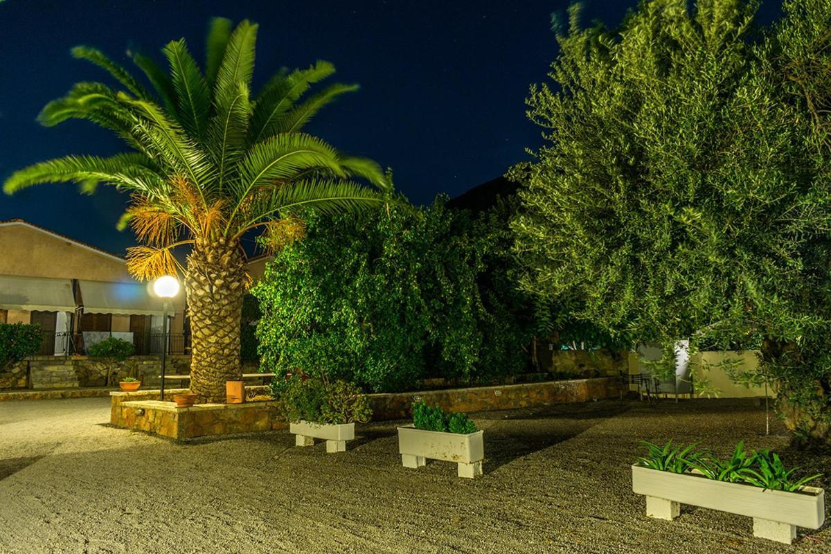 Oasis Studios Ag Pantes Agioi Pandes Exterior foto